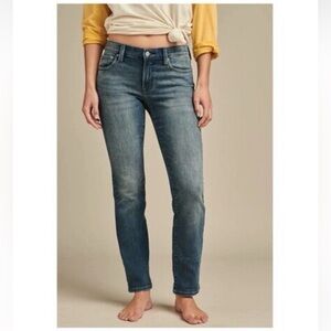 Lucky Brand sweet MidRise straight jeans. Size 8 Tall